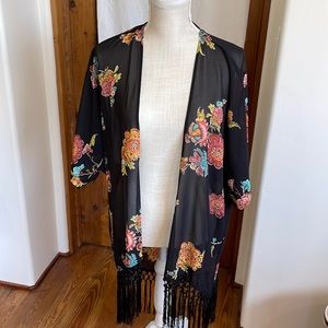 Xhileration kimono, shawl
